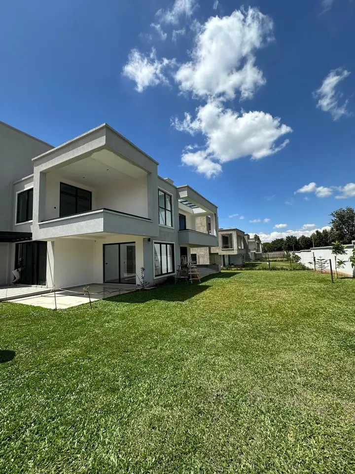 5-Bedroom Villas for Sale in Runda
